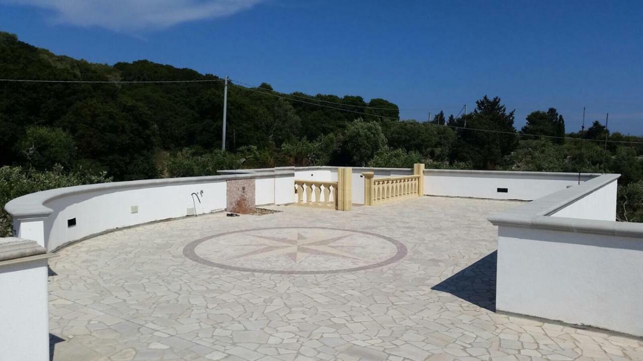 Villa Vanissia 莱乌卡 外观 照片